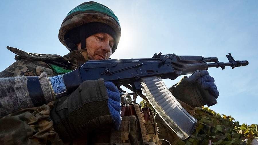 Захарова заявила о росте угрозы терроризма из-за распространения оружия с Украины<br />
